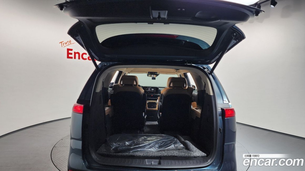 Kia Carnival 7-Seater Noblesse, 2023