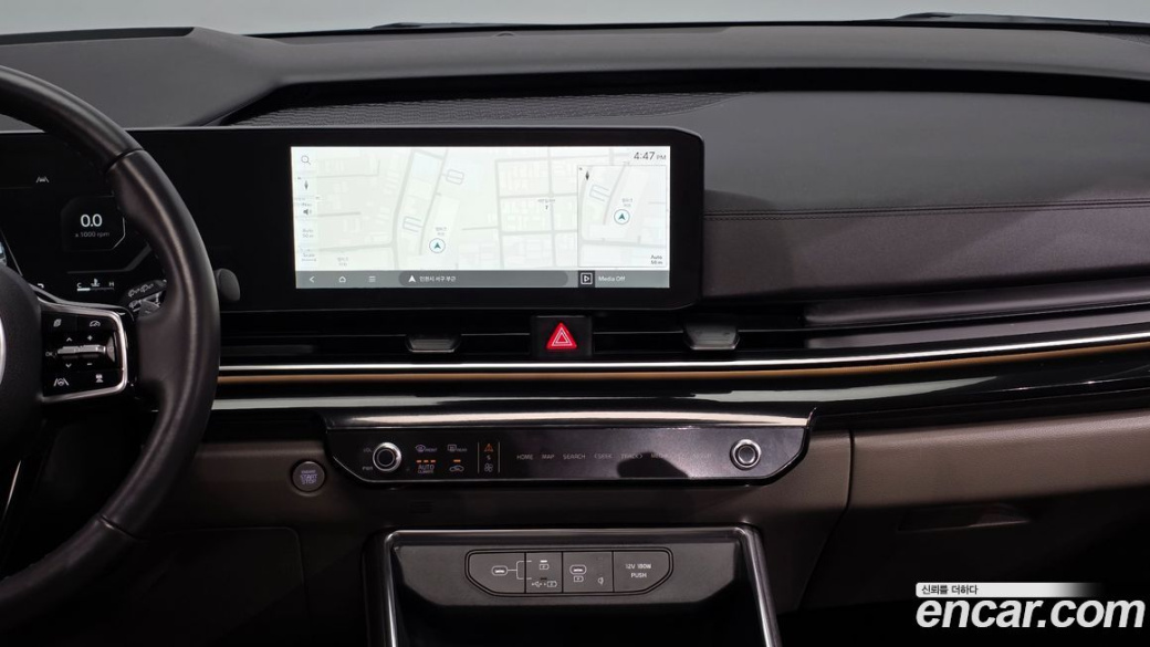 Kia Carnival 7-Seater Gravity, 2024
