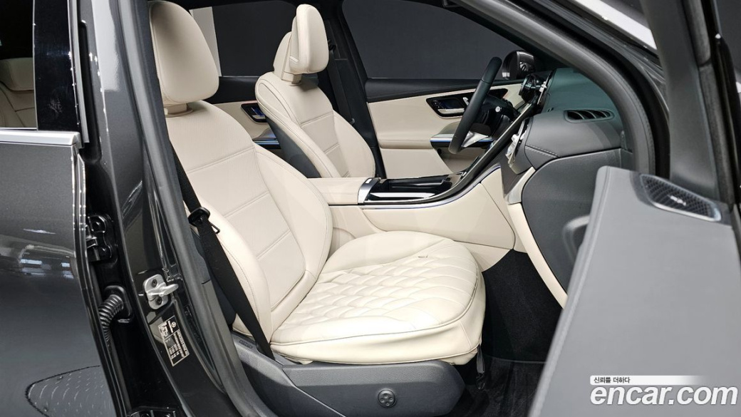 Mercedes-Benz GLC-Class GLC 300 4MATIC Avantgarde, 2025