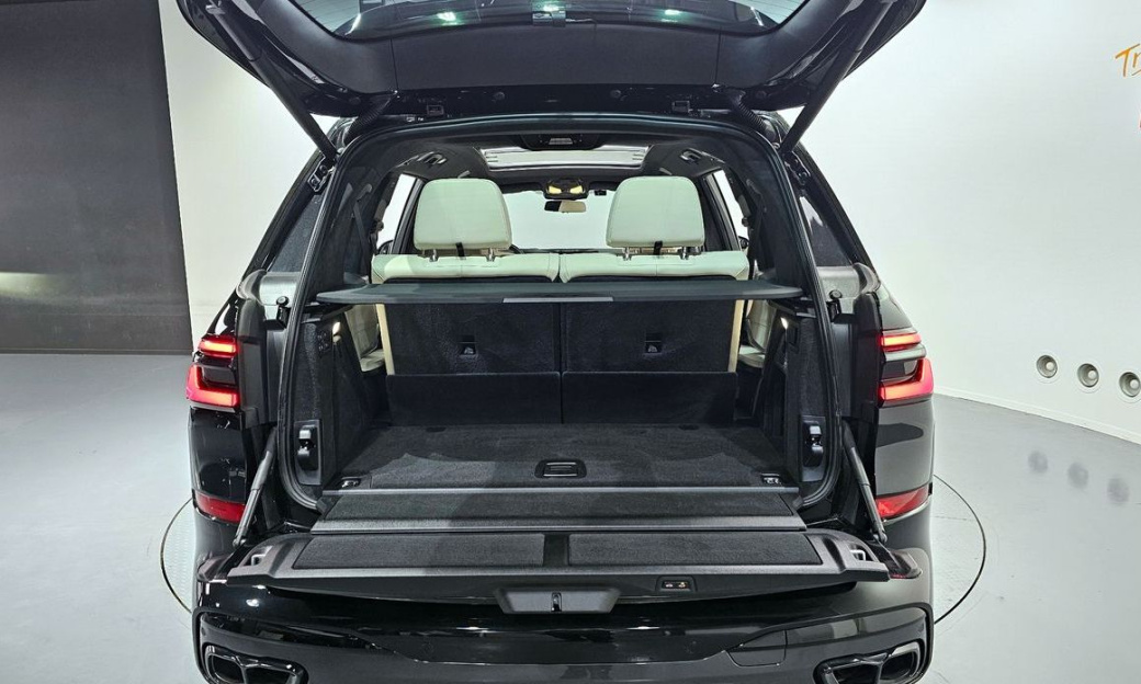 BMW X7 M60i xDrive M sport 6STR, 2025