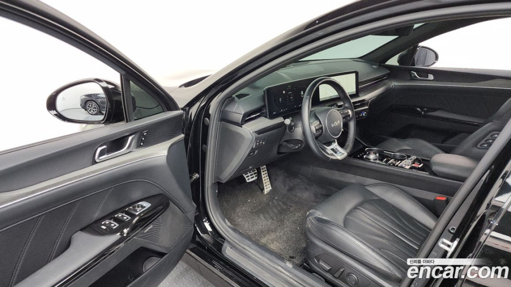 Kia K5 2.0, 2024