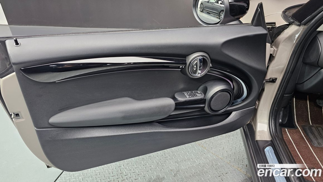 Mini Cooper  , 2024