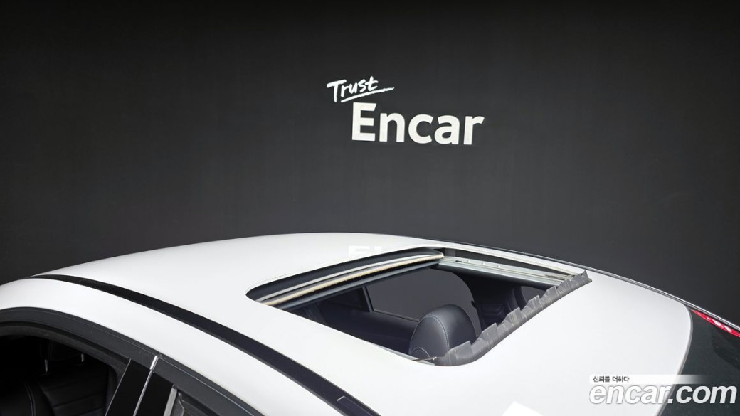 Mercedes-Benz E-Class E220d 4MATIC AMG Line, 2023