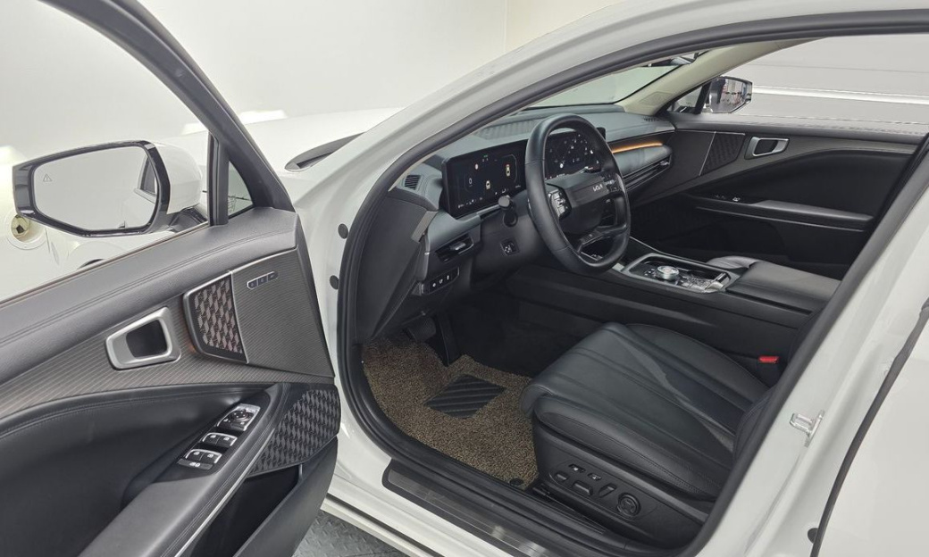 Kia K8 2.5 Gasoline 2WD, 2025
