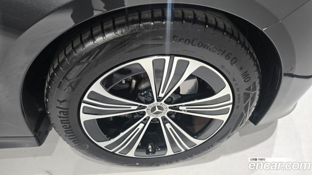 Mercedes-Benz E-Class E200 Avantgarde, 2025