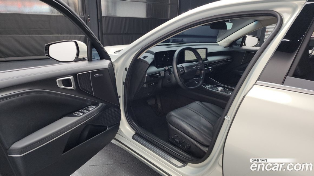 Kia K8 2.5 Gasoline 2WD, 2025