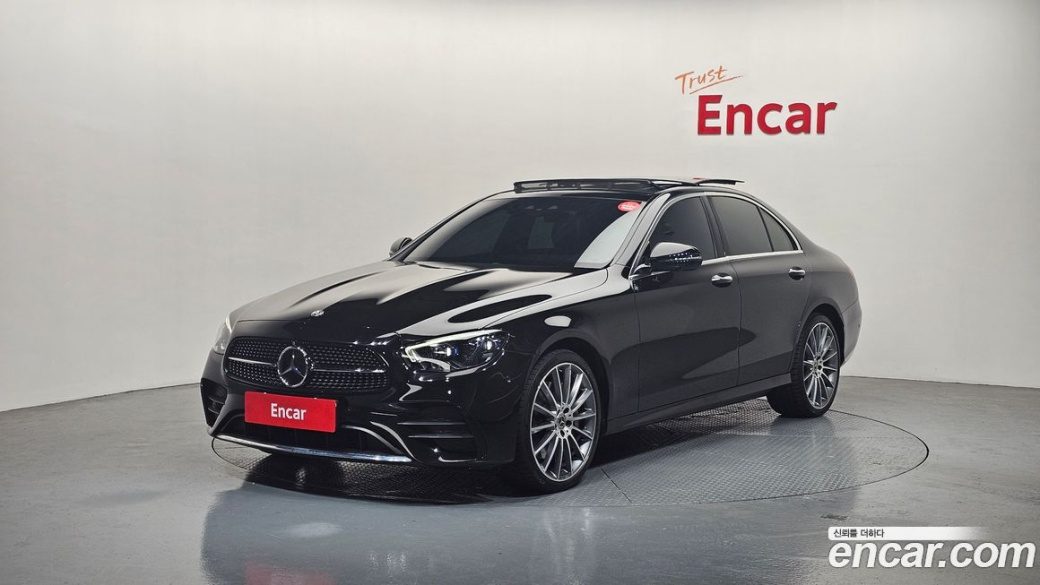 Mercedes-Benz E-Class E350 4MATIC AMG Line, 2022