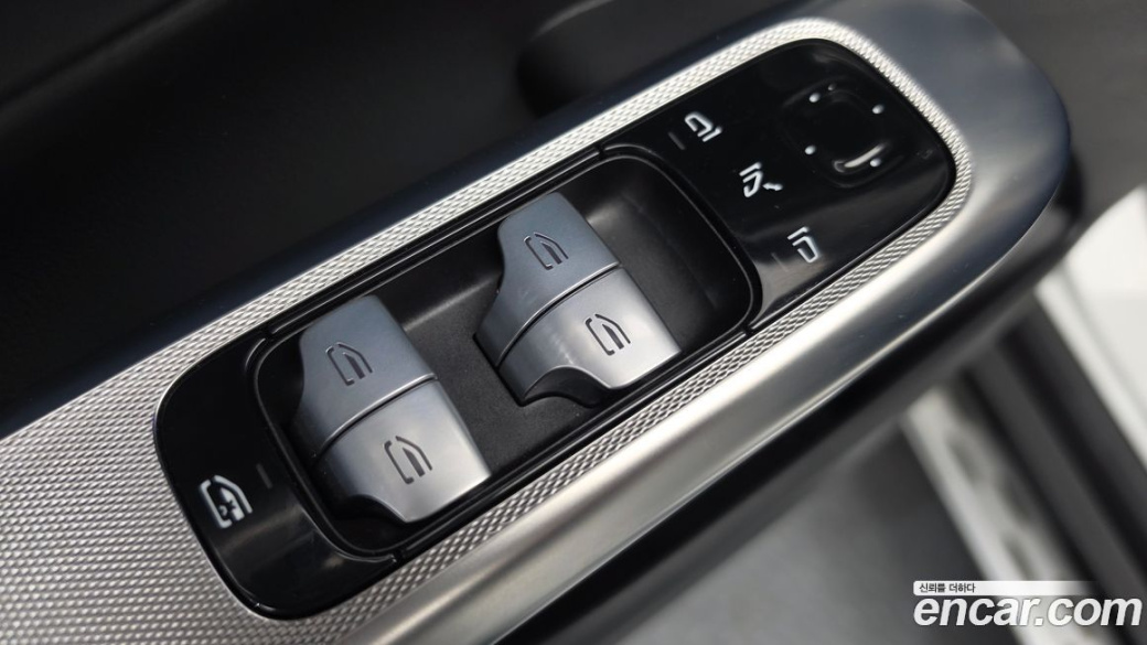 Mercedes-Benz GLC-Class GLC300 4MATIC AMG Line, 2024