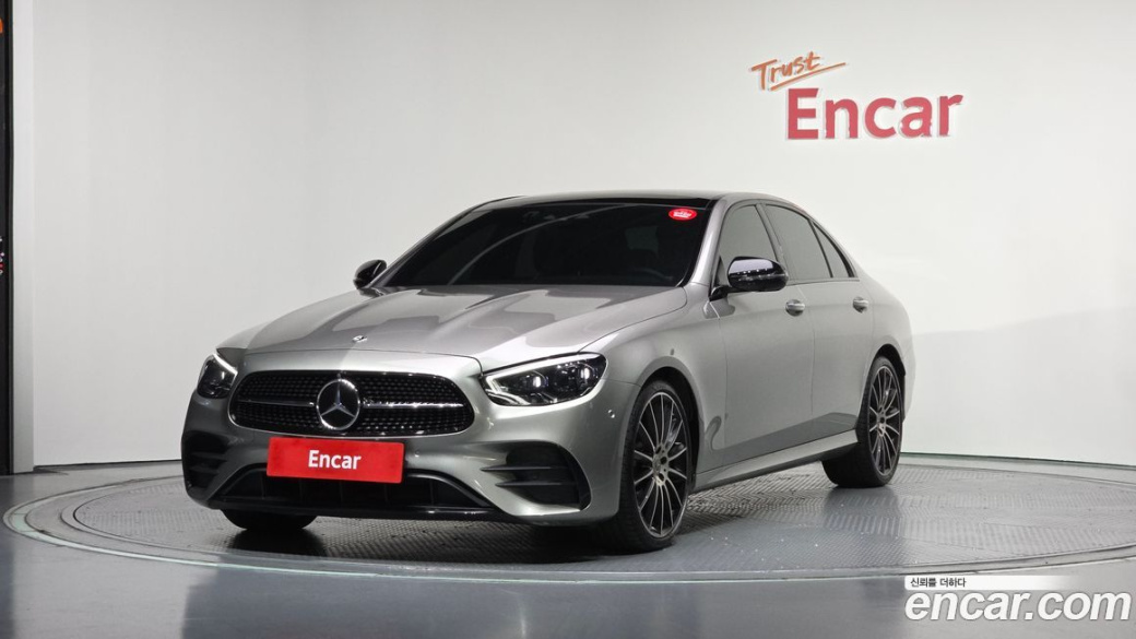Mercedes-Benz E-Class E350 4MATIC AMG Line, 2023