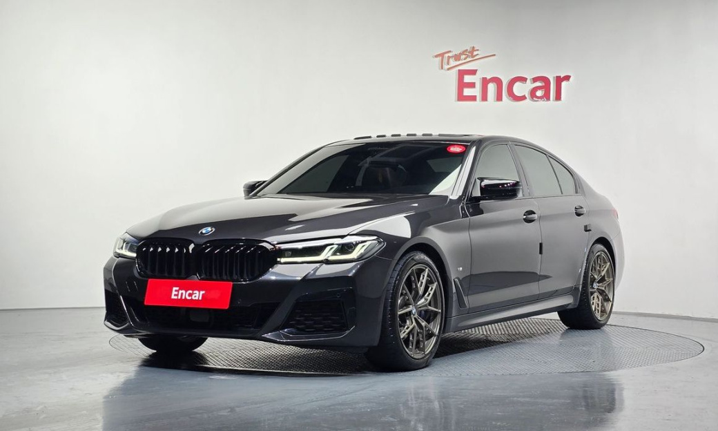 BMW 5-Series 530i M Sport Package, 2023