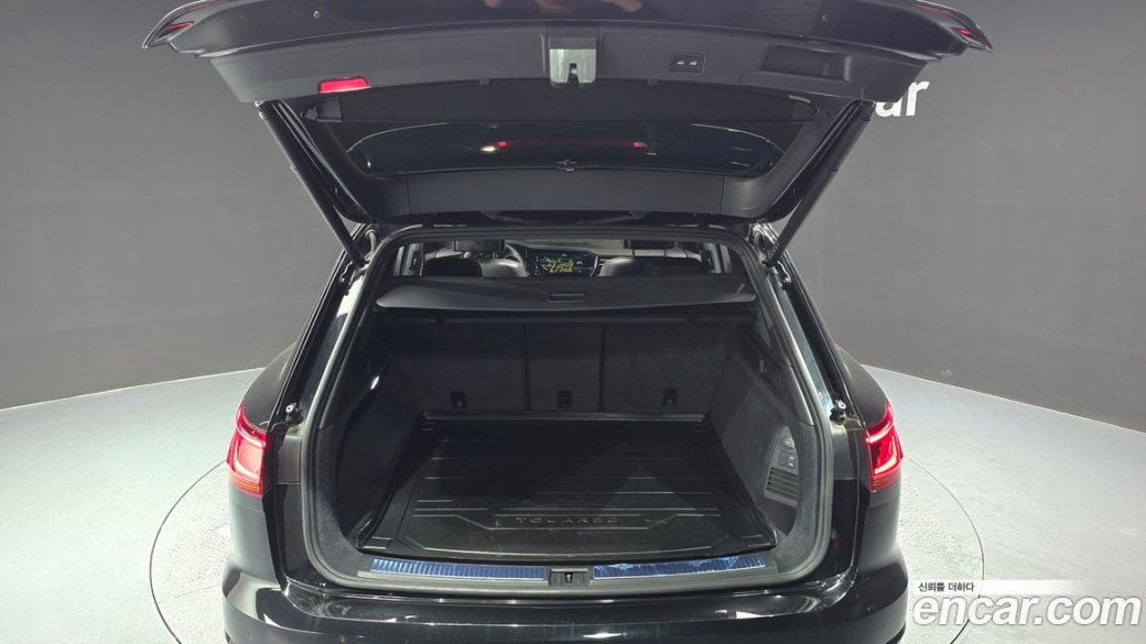 Volkswagen Touareg 3.0 TDI R-Line, 2023