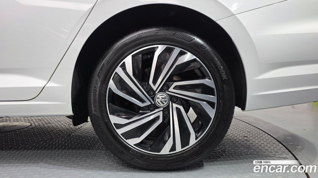 Volkswagen Jetta 1.4 TSI Prestige, 2021