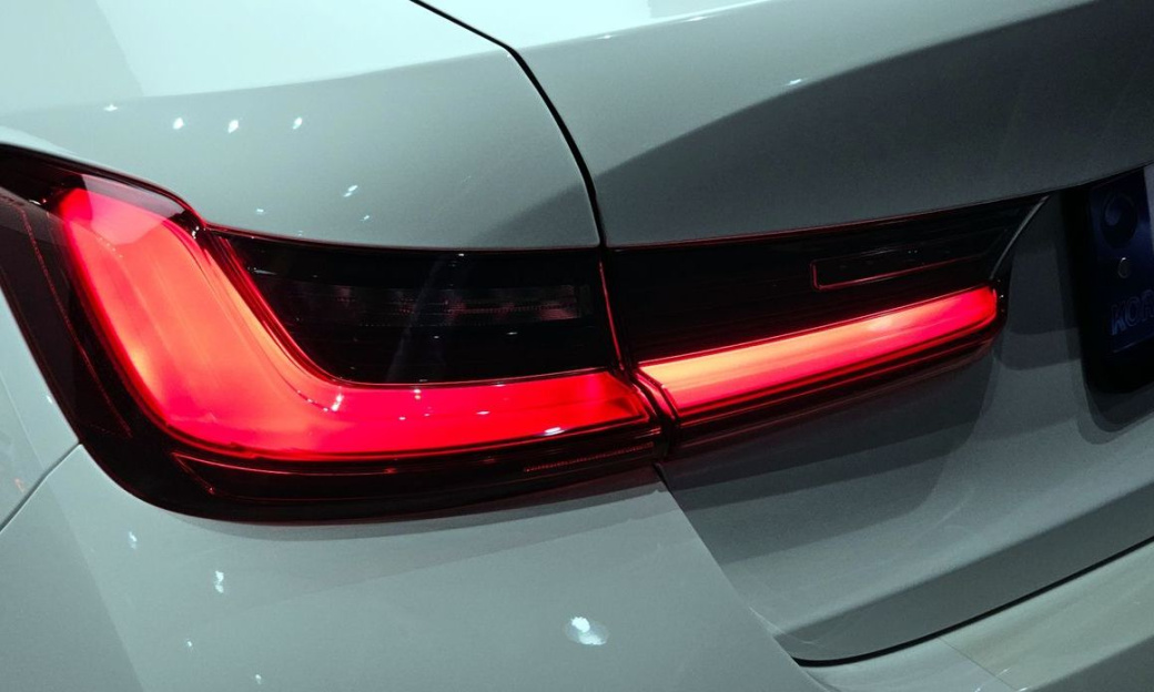 BMW 3-Series 320i, 2023