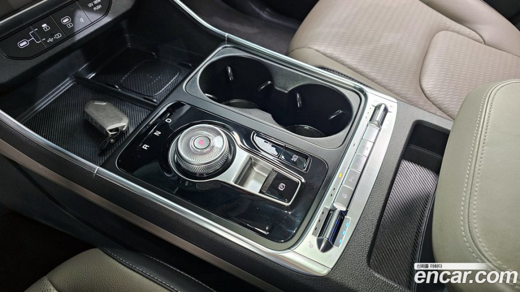 Kia Carnival 7-Seater Noblesse, 2024