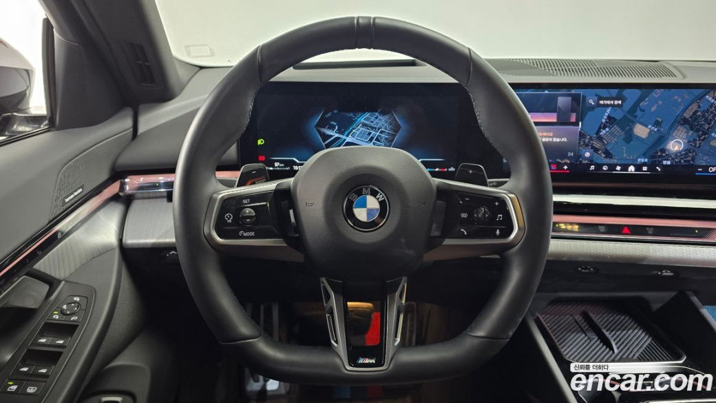 BMW 5-Series 530i xDrive, 2024