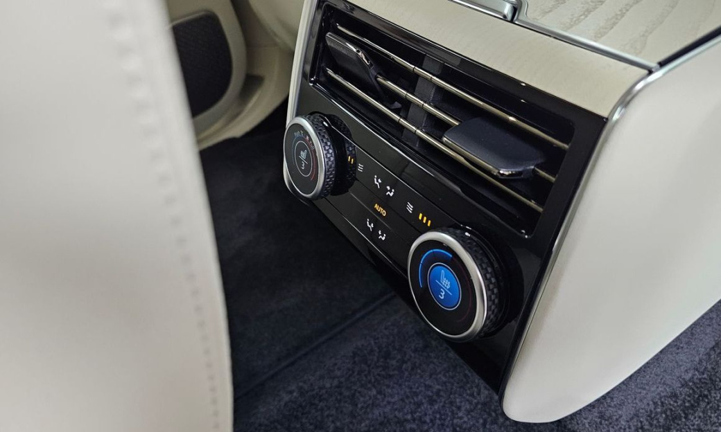 Land Rover Range Rover P530 Autobiography Long Wheel Base, 2024