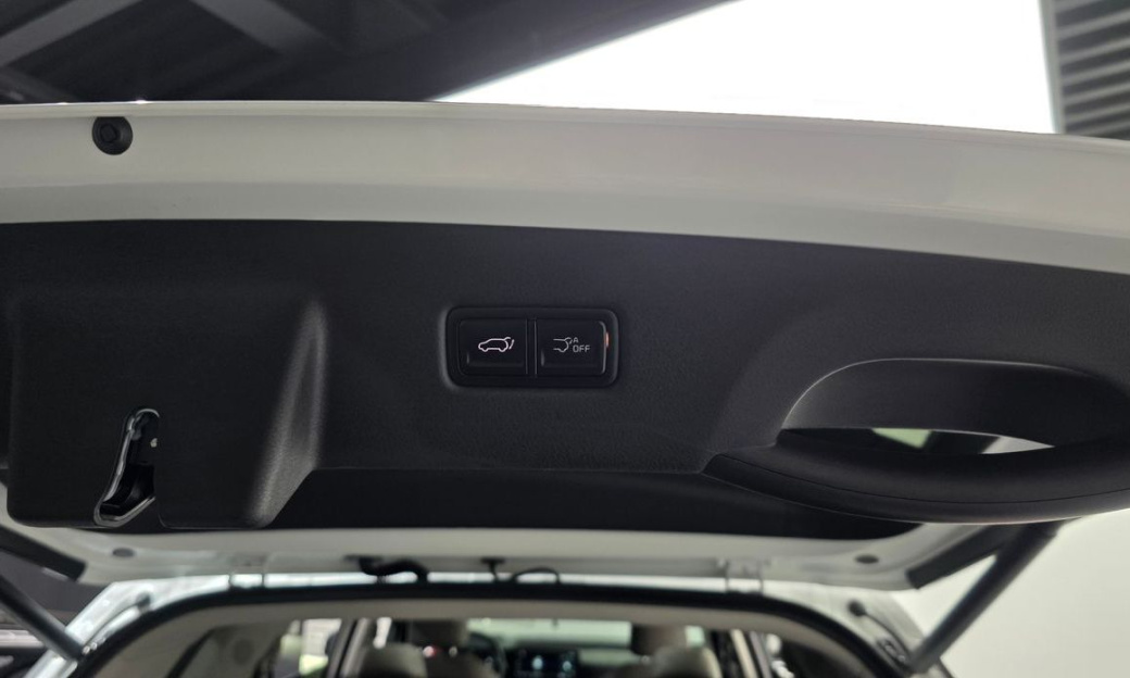 Kia Carnival 9-Seater Noblesse, 2025