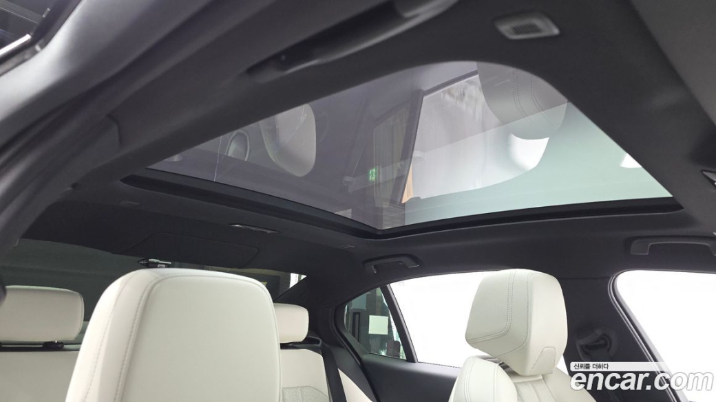 BMW 5-Series 520i M Sport, 2025