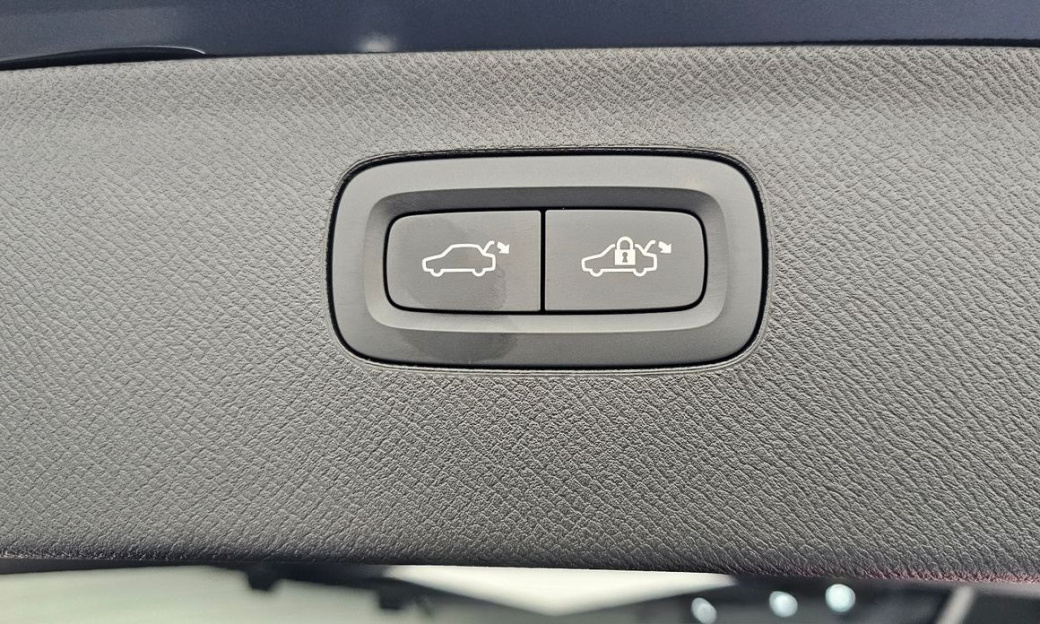 Volvo XC90 B6 Ultimate Bright, 2024