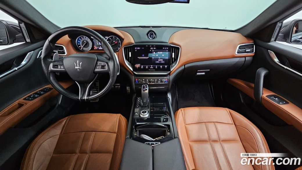 Maserati Ghibli 3.0 Modena, 2022