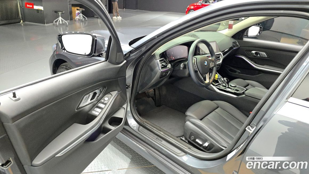 BMW 3-Series 320i, 2022