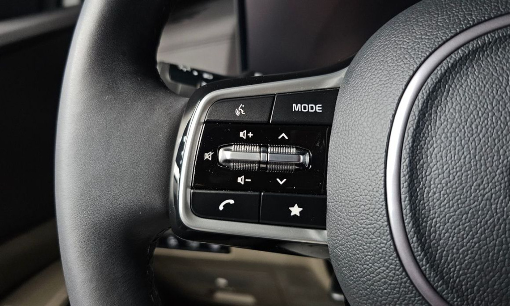 Kia Carnival 7-Seater Noblesse, 2024