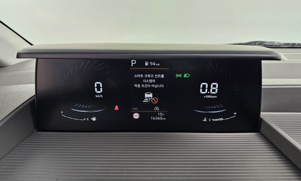 Hyundai Staria 2WD Camping Car, 2024