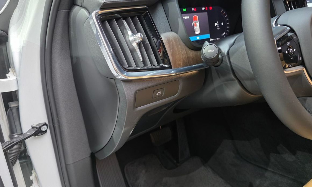 Volvo S90 B6 AWD Ultra Bright, 2023