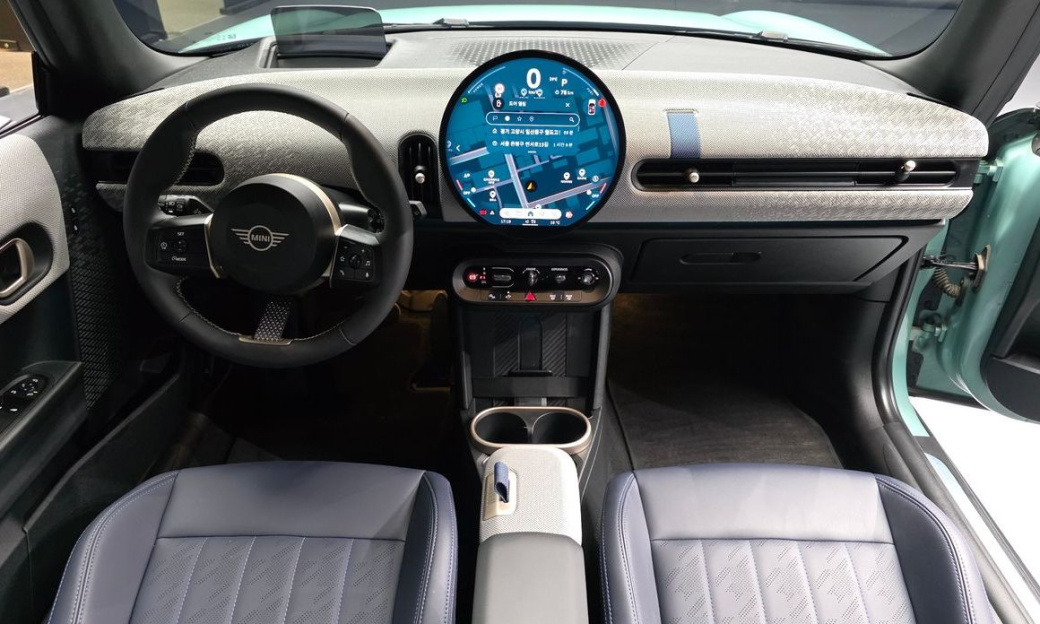 Mini Cooper Favoured, 2025