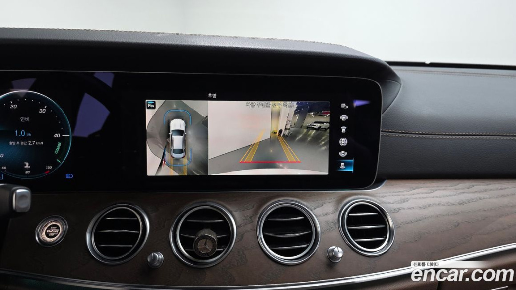 Mercedes-Benz E-Class E220d 4MATIC Exclusive, 2022