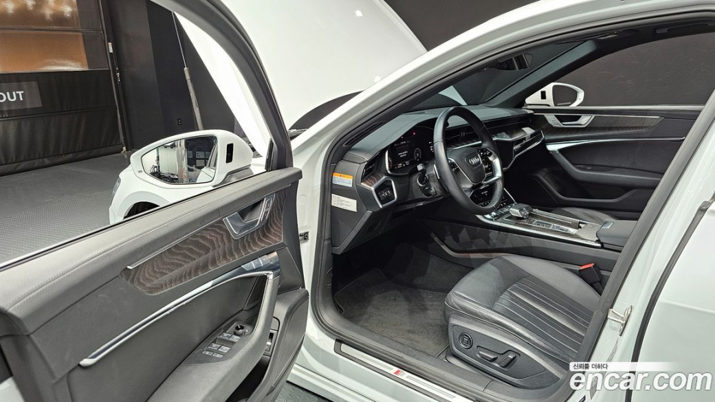 Audi A6 45 TFSI Premium, 2023