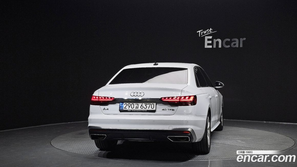 Audi A4 40 TFSI Premium, 2022
