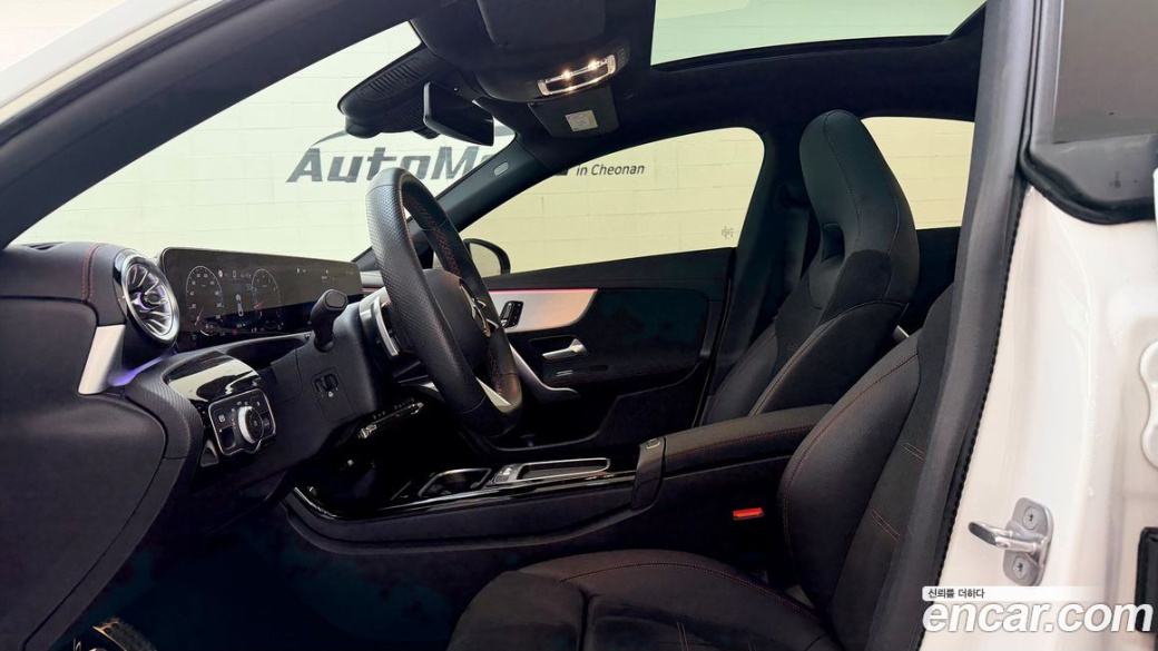 Mercedes-Benz CLA-Class CLA250 4MATIC, 2025