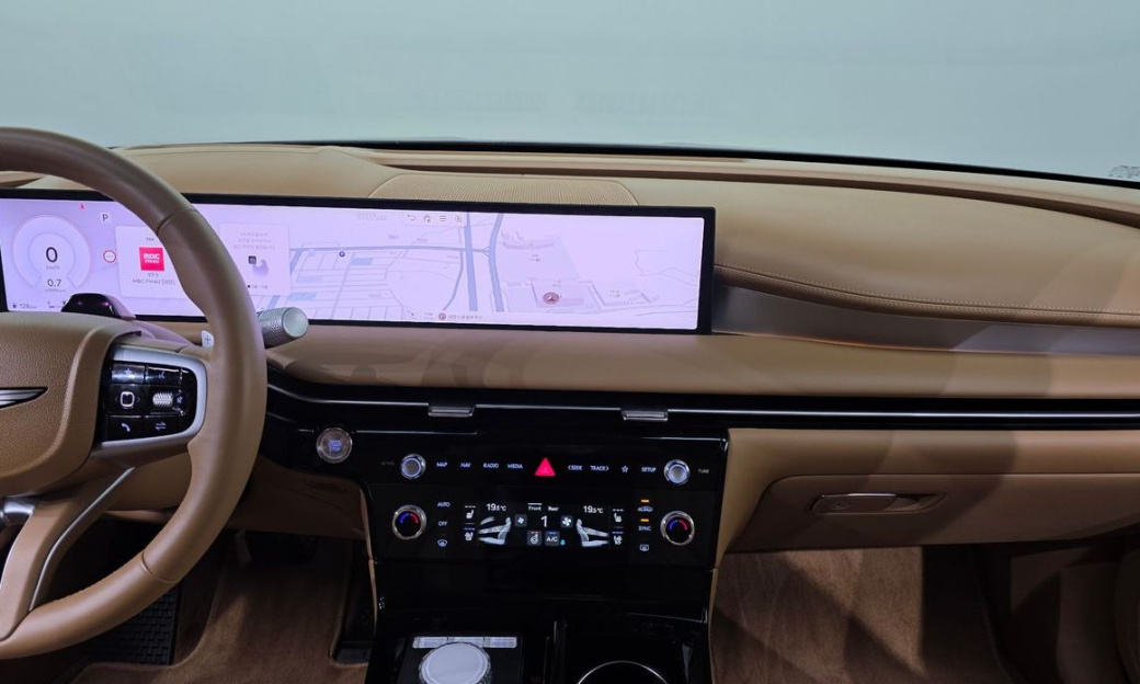 Genesis G80 Gasoline 2.5 Turbo AWD, 2025