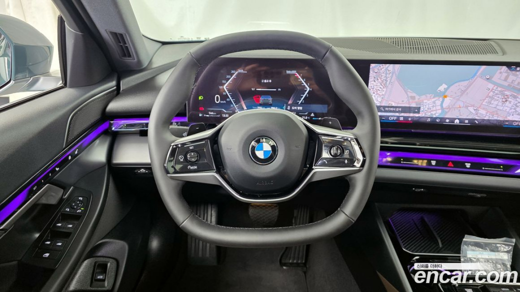 BMW 5-Series 520i, 2025