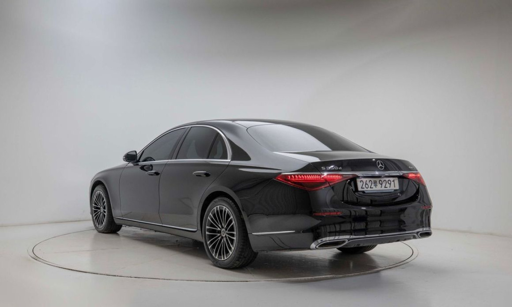 Mercedes-Benz S-Class S350 d 4MATIC, 2025