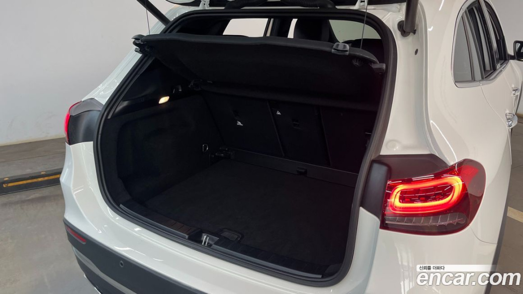 Mercedes-Benz GLA-Class GLA250 4MATIC, 2022