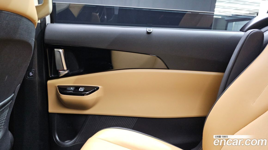 Kia Carnival 9-Seater Noblesse, 2023