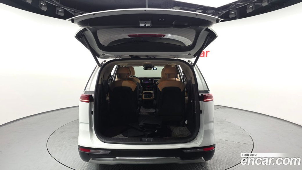 Kia Carnival 9-Seater Noblesse, 2023