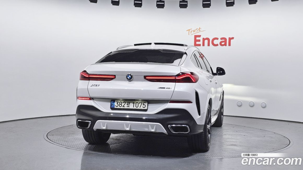 BMW X6 xDrive40i M Sport, 2021