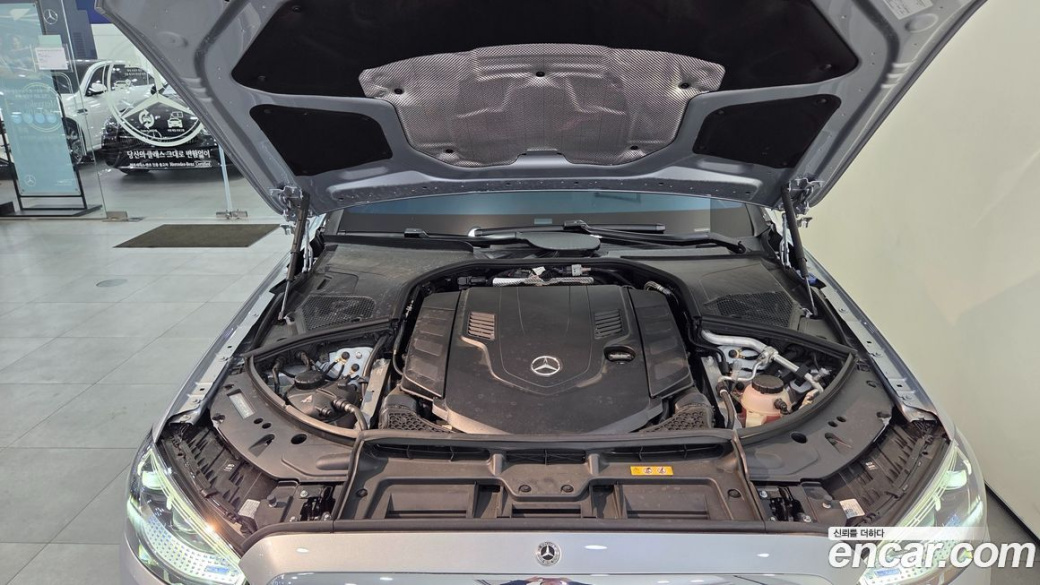 Mercedes-Benz S-Class S580L 4MATIC, 2025