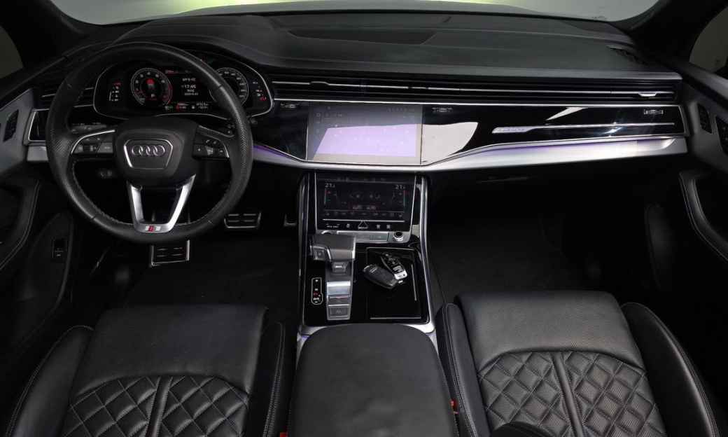 Audi Q7 55 TFSI Quattro Premium, 2022