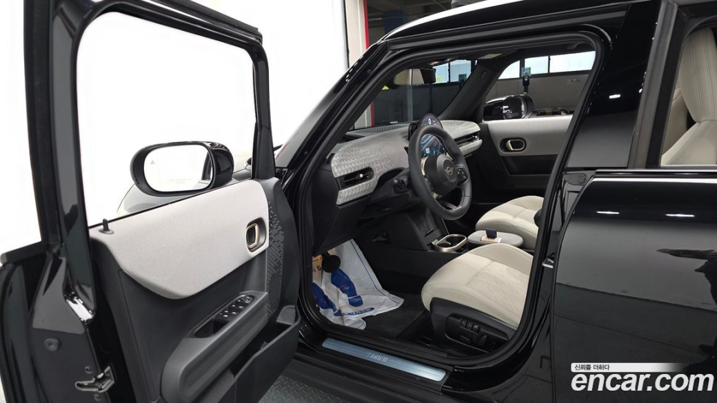 Mini Cooper 5 Door Favoured, 2025