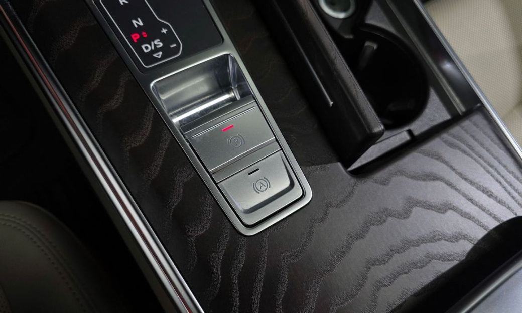 Audi A6 45 TFSI Premium, 2024