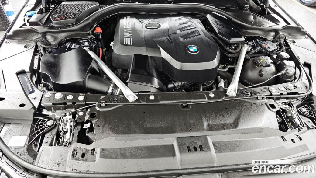 BMW 5-Series 530i xDrive M Sport, 2024