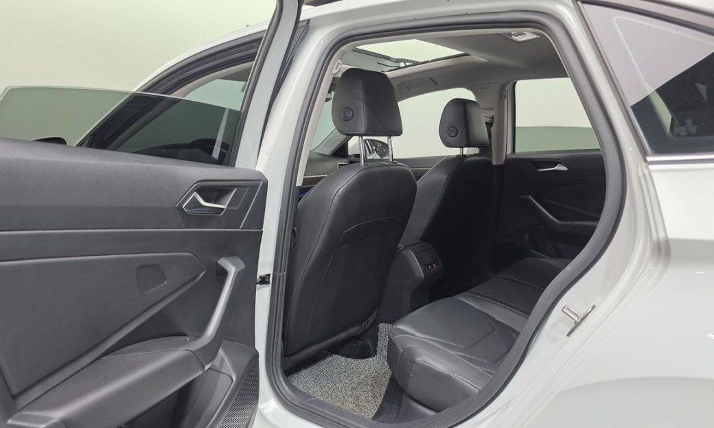 Volkswagen Jetta 1.4 TSI Prestige, 2021