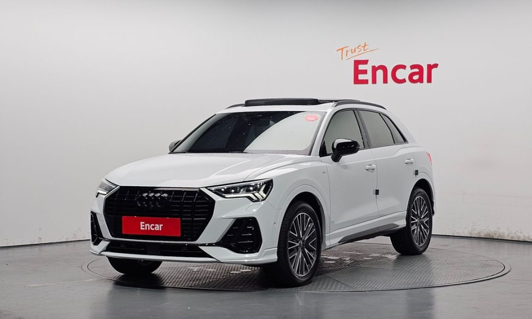 Audi Q3 35 TDI Premium, 2025