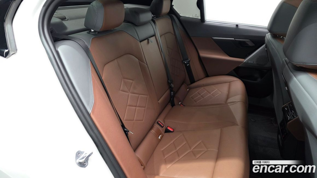 BMW 5-Series 530i xDrive M Sport, 2024