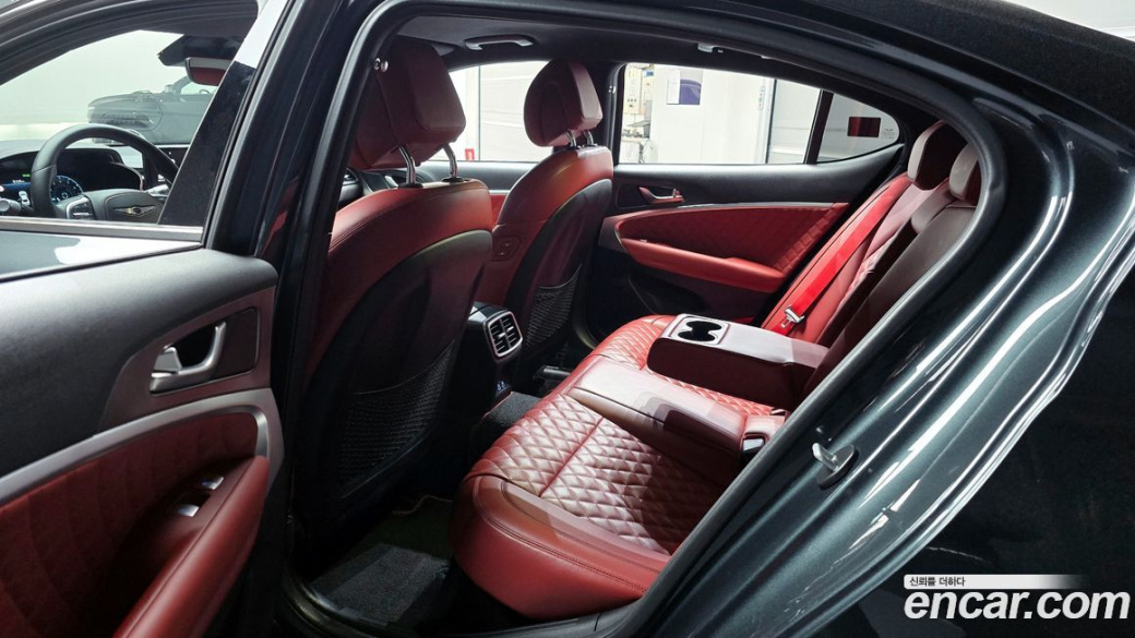 Genesis G70 Gasoline 2.5T 4WD, 2024