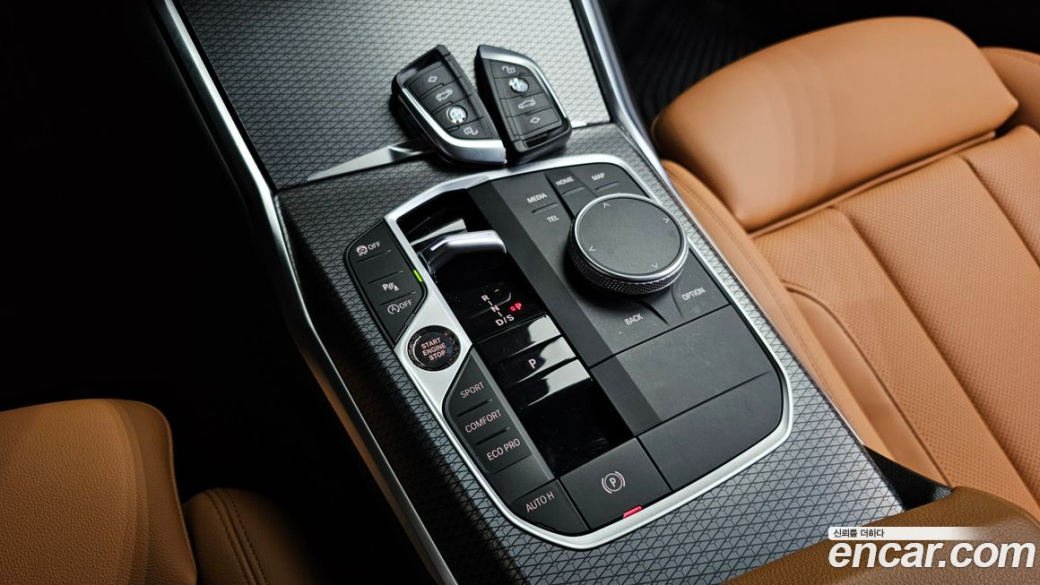 BMW 3-Series 320i M Sport, 2023